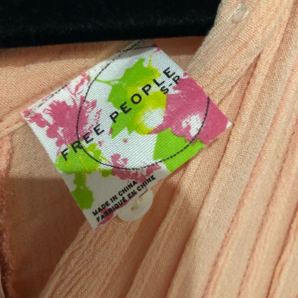 Top - Picture 3 of 4